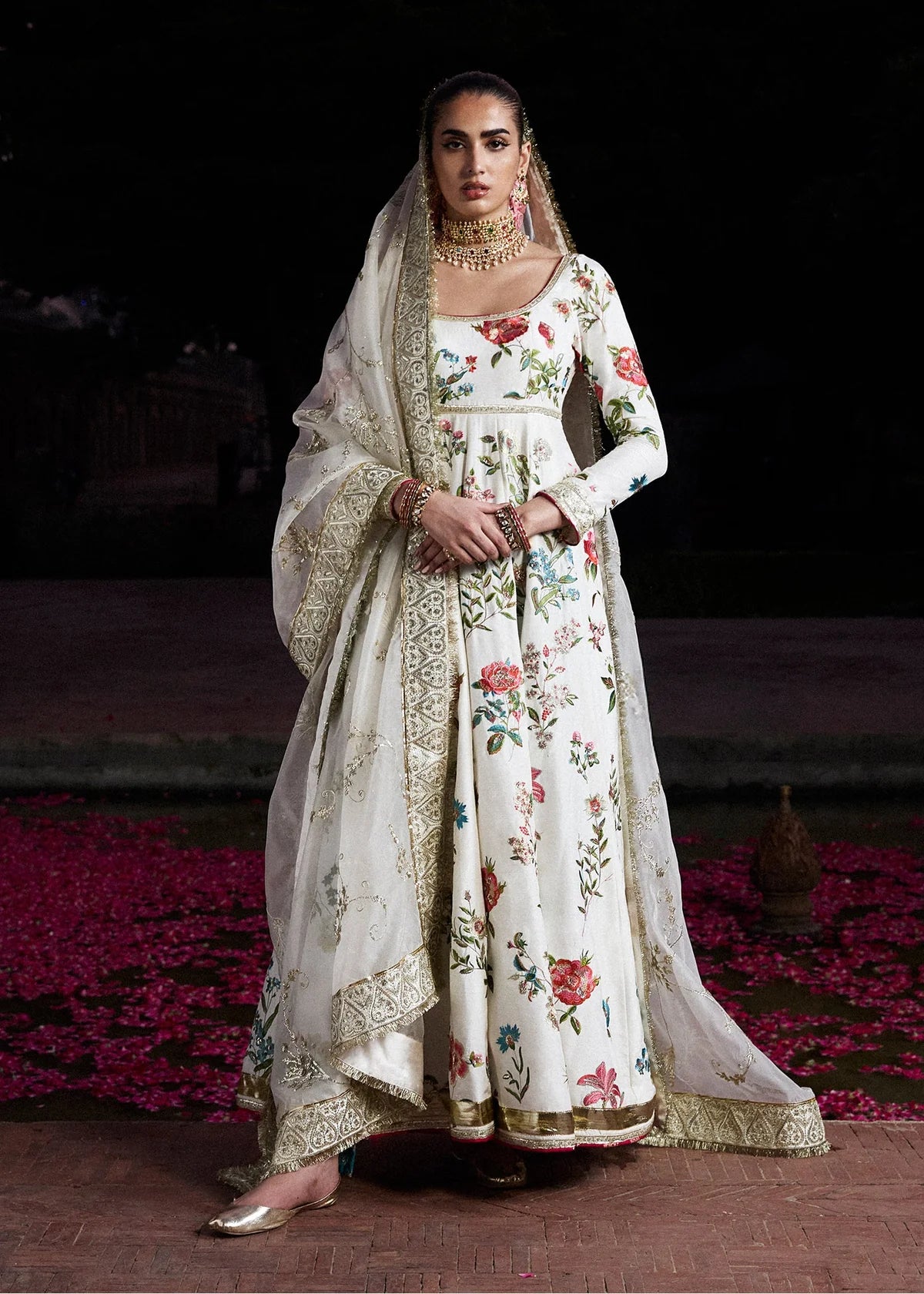Ivory Pishwaas Set