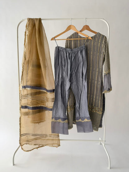 Faiza Saqlain Grey and Gold Embroidered Suit