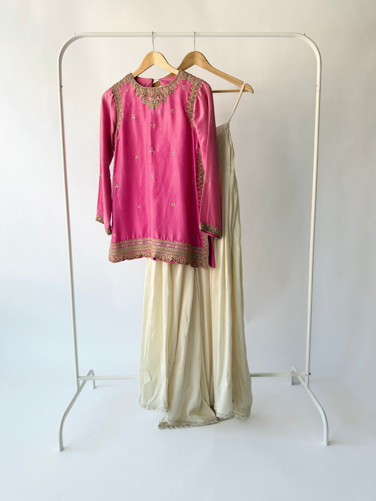 Farah Talib Aziz Rani Pink Shirt, Dupatta & Ivory Pants