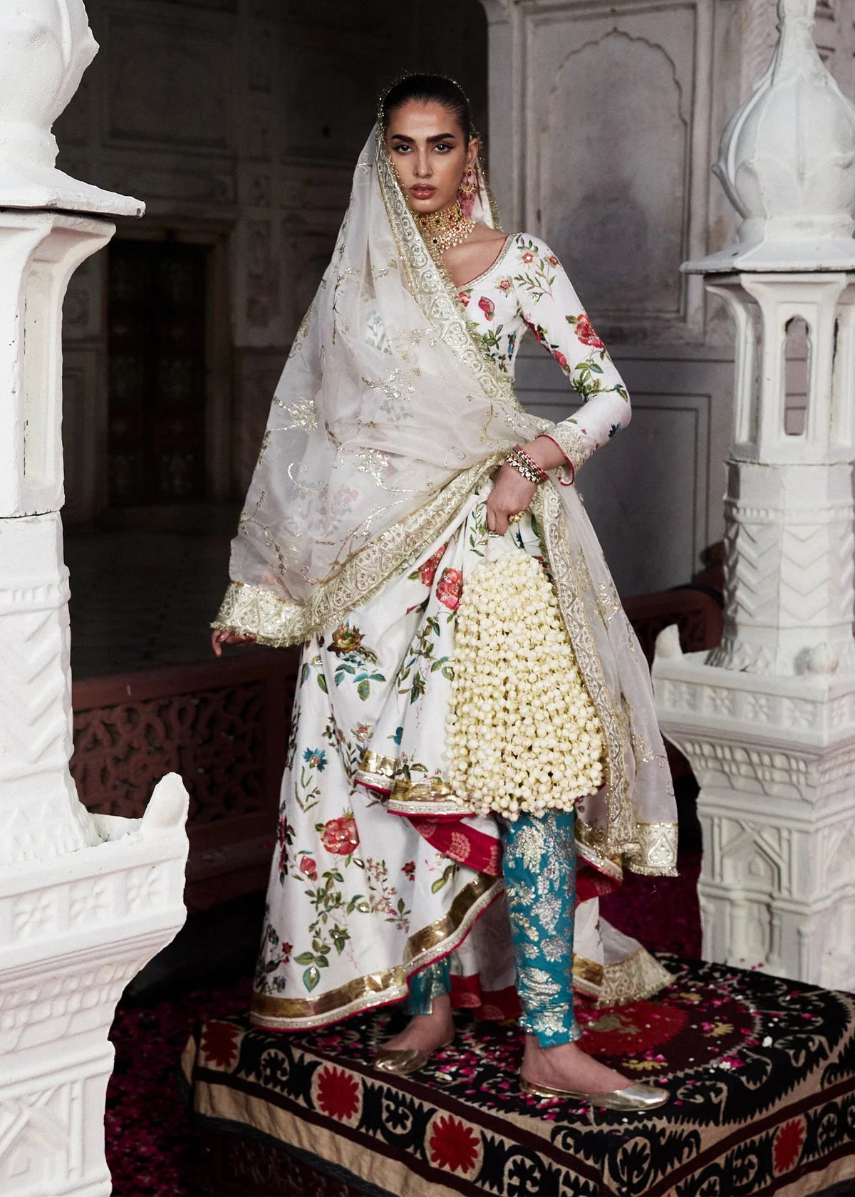 Ivory Pishwaas Set
