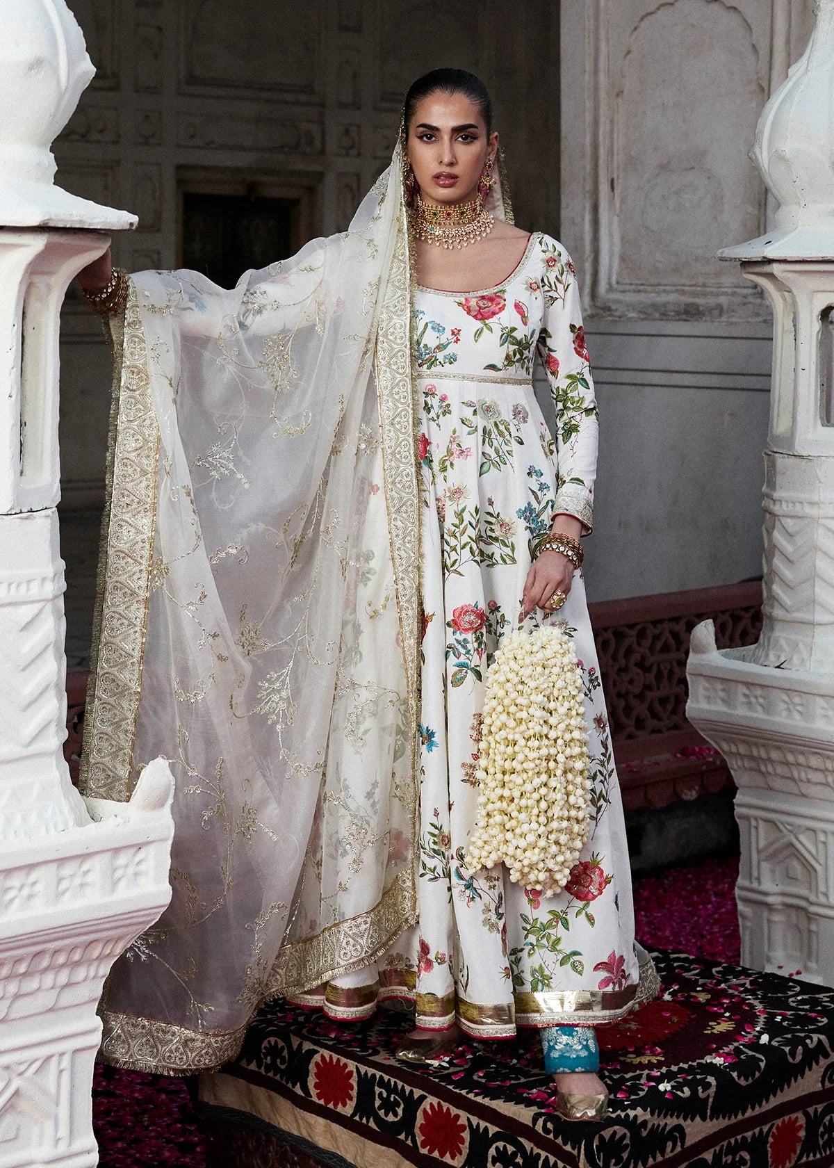 Ivory Pishwaas Set