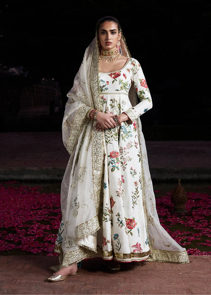 Ivory Pishwaas Set